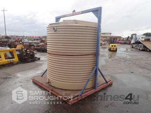 RAPID PLASTICS RT4500 4500 LITRE WATER TANK IN FRAME