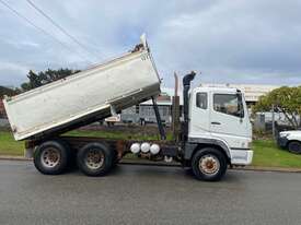 Truck Tipper Mitsubishi FFU 6x4 18 speed road ranger 1DRW096 SN1122 - picture0' - Click to enlarge