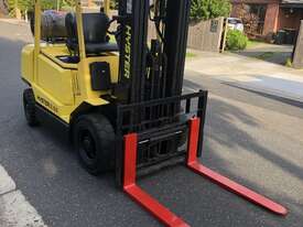 Hyster H2.5DX **Very low hrs** - picture2' - Click to enlarge