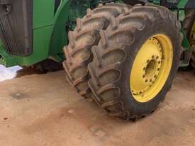 2013 John Deere 8335R Row Crop Tractors - picture2' - Click to enlarge