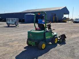 John Deere 1445 Series II - picture0' - Click to enlarge