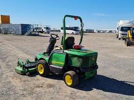 John Deere 1445 Series II - picture1' - Click to enlarge