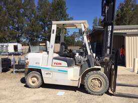 TCM FD50T9 Diesel 5,000 kg Capacity Forklift - picture0' - Click to enlarge