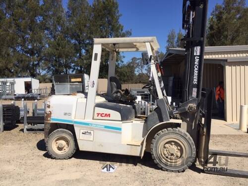 TCM FD50T9 Diesel 5,000 kg Capacity Forklift