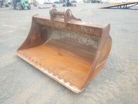 2350mm Mud Bucket to suit Excavator - picture0' - Click to enlarge