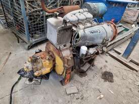 Duetz F3L912 Motor and Hydraulic Power Pack - picture0' - Click to enlarge