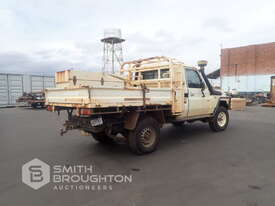 2016 TOYOTA LANDCRUISER VDJ79R 4X4 WORKMATE UTE - picture0' - Click to enlarge