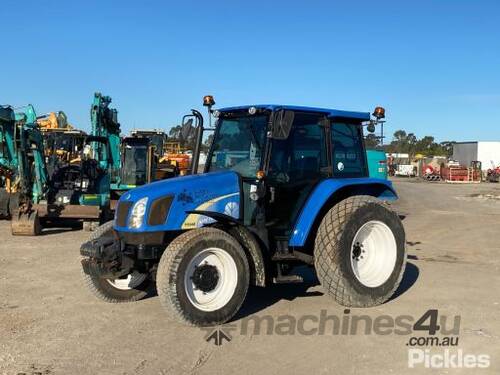 2013 New Holland T5040