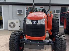 Kubota L4600 Tractor - picture0' - Click to enlarge