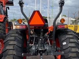 Kubota L4600 Tractor - picture1' - Click to enlarge