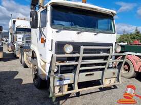 1994 INTERNATIONAL T-LINE, 6x4 PRIME MOVER - picture0' - Click to enlarge