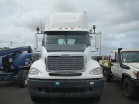 FREIGHTLINER CL112 PRIME MOVER - picture1' - Click to enlarge