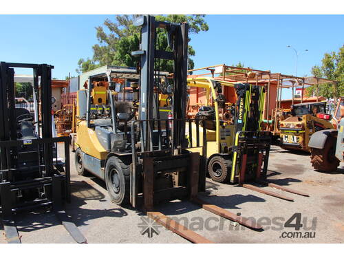 CROWN CG45S FORKLIFT