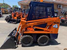 TOYOTA SDK4 SKID STEER LOADER - picture2' - Click to enlarge