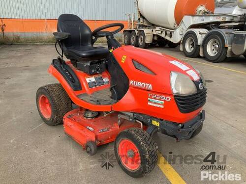 Kubota T2290