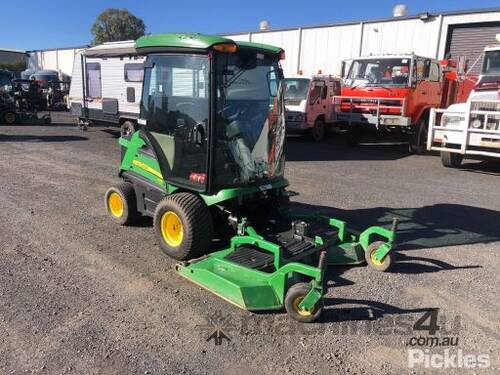 2016 John Deere 1585 Terrain Cut