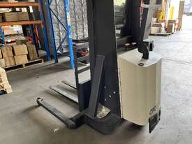 Used Crown Walkie Stackers for sale - picture1' - Click to enlarge