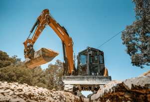 Hitachi   ZX65USB-5 Excavator