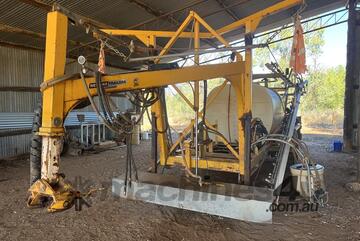 REDLINE TRAILERS 24m BOOM SPRAYER