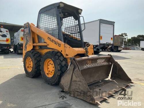 Mustang 2044 Skid Steer