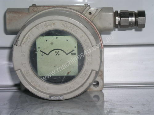 caption Honeywell 30756124-117 Digital Indicator.