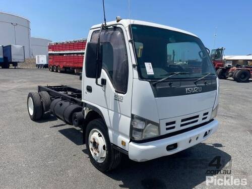 2005 Isuzu NQR400 Cab Chassis