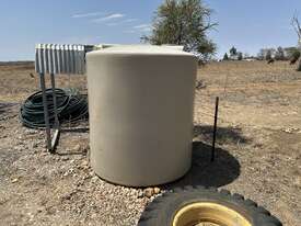 1 x 5000L Water Tank - picture2' - Click to enlarge