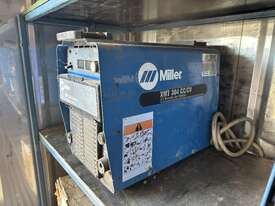 1 x Miller 304 Series Welder - picture0' - Click to enlarge