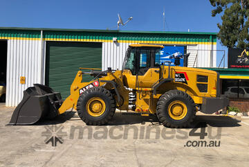 LOVOL WL958K-ZF 18 Tonne Wheel Loader + FREE Mini Excavator