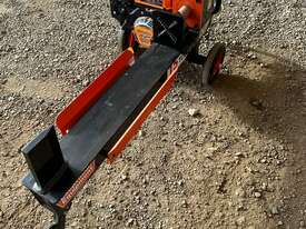 15 Ton Hydraulic Log splitter - picture1' - Click to enlarge