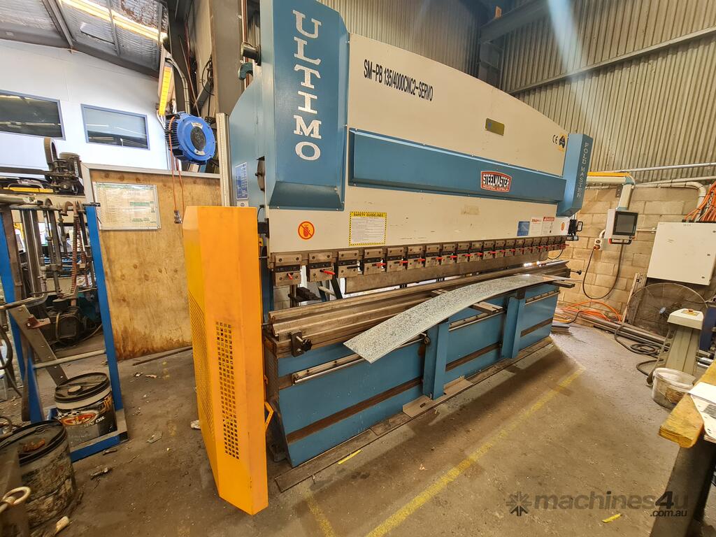 Used 2017 steelmaster Pressbrake and Guillotine CNC Press Brakes in