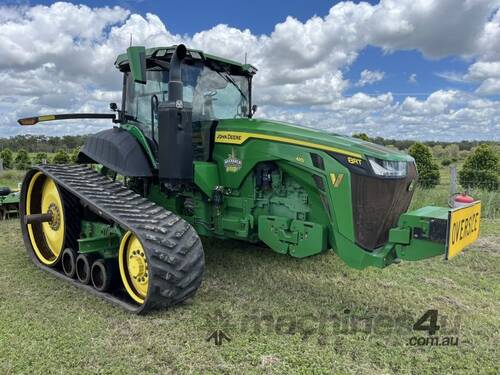 2021 John Deere 8RT Agricultural Tractor