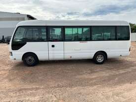 2003 Toyota Coaster Bus - picture2' - Click to enlarge