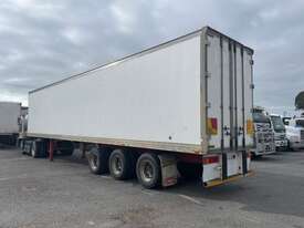 2004 Maxitrans ST3-OD Tri Axle Refrigerated - picture1' - Click to enlarge