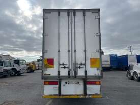 2004 Maxitrans ST3-OD Tri Axle Refrigerated - picture2' - Click to enlarge