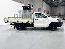 2021 Toyota Hilux Workmate Petrol - picture2' - Click to enlarge
