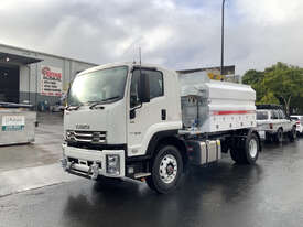 Isuzu FVD 165-260 Water truck Truck - picture0' - Click to enlarge