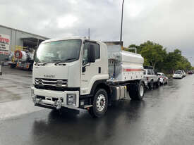 Isuzu FVD 165-260 Water truck Truck - picture2' - Click to enlarge