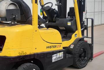 Hyster 2.5T Counterbalance Forklift