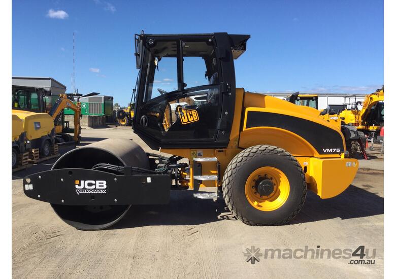 caption UNUSED 2023 JCB VM75D SMOOTH DRUM ROLLER U4683