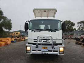 2010 Isuzu FTR900 LWB Flat Bed Tray - picture0' - Click to enlarge