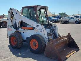 Bobcat S250 - picture0' - Click to enlarge