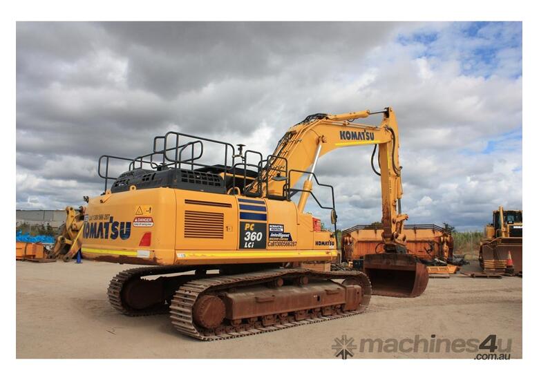caption 2020 KOMATSU PC360LCL-11 Excavator