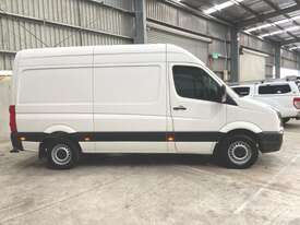 2014 Volkswagen Crafter 35 TDI400 Van T/Diesel - picture2' - Click to enlarge