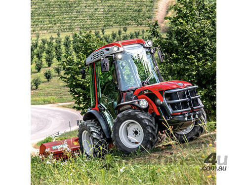 caption 8900 TR Isodiametric Tractor - 74.2hp Kubota 4cyl Turbo Engine, Continuously Variable Transmission
