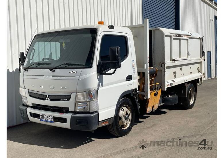 caption 2017 Mitsubishi Fuso Canter 815 Waste Truck