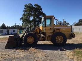 Volvo L70C 4x4 Articulated Front End Loader - picture2' - Click to enlarge