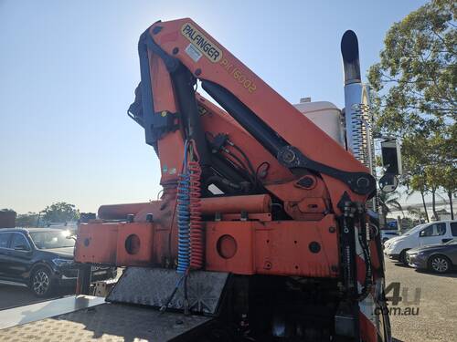 caption 2013 Mack CMMT Granite 6x4 Prime Mover With Crane