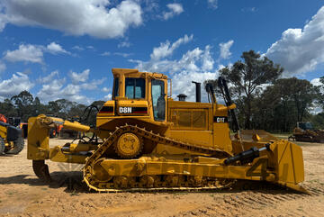 Caterpillar D8R Std Tracked-Dozer Dozer