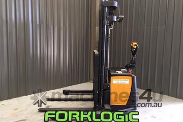 Sumi Conda 1.5-4.5 TRI Walk Behind Stacker